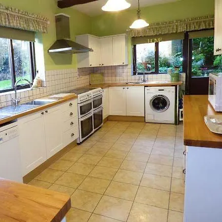Greenacres Cottage, Grange-over-sands Holiday home *